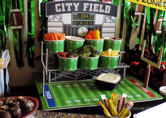 Save money and celebrate the big game with these easy tips to throw a Super Bowl party on a budget. Spoiler: it starts with shopping at the right place and getting creative! #ad