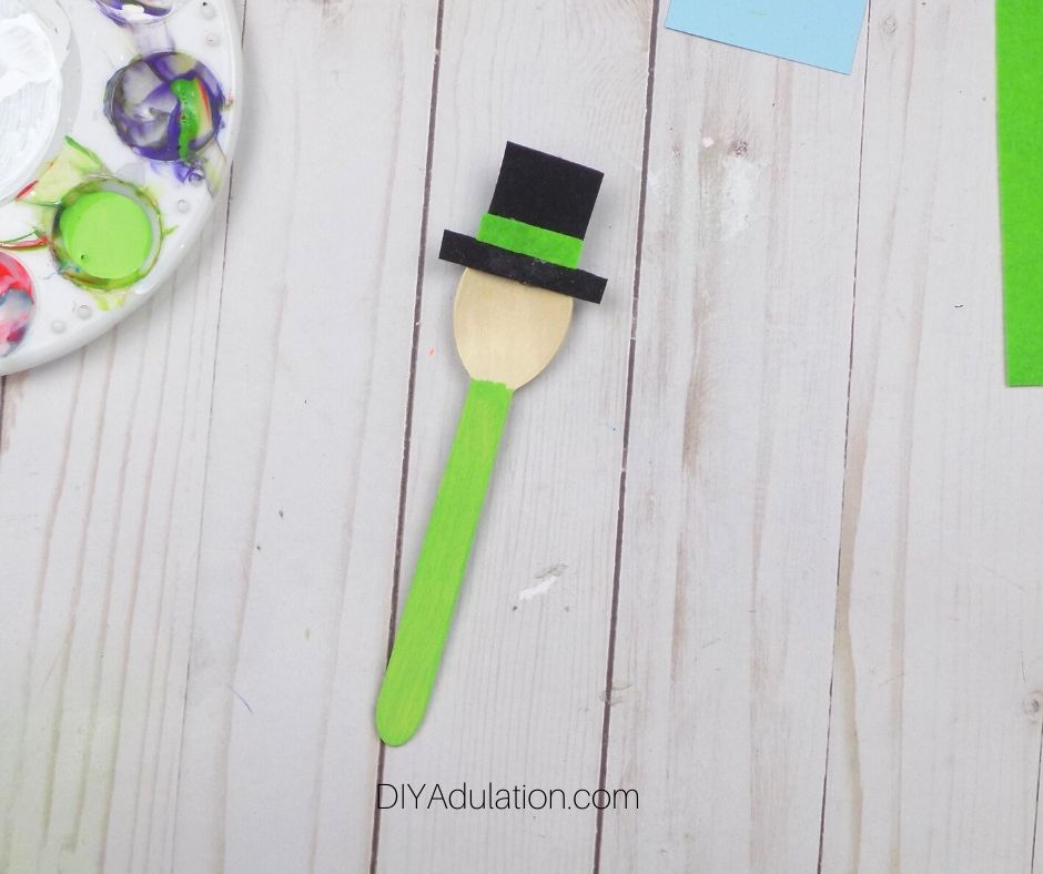 Felt Top Hat Glued to Top of Painted Spoon - DIY Adulation